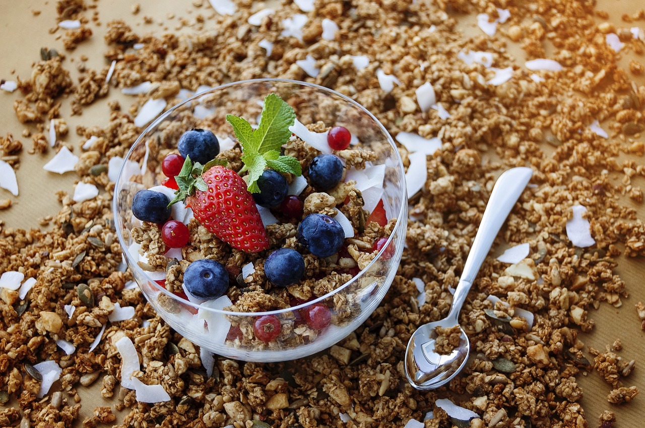 Oatmeal with Fruit and Seeds